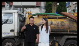 95后掏糞工:上班清糞車下班奔馳 背后真相實在讓人驚愕
