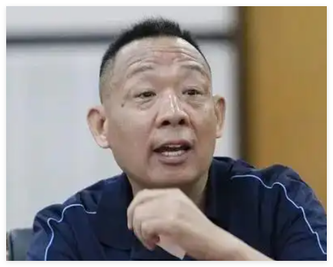 一瓶200元 黃牛涌入胖東來搶酒 究竟是怎么回事？