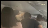 廈航飛機客艙充電寶疑起火 多方回應 這也太嚇人了